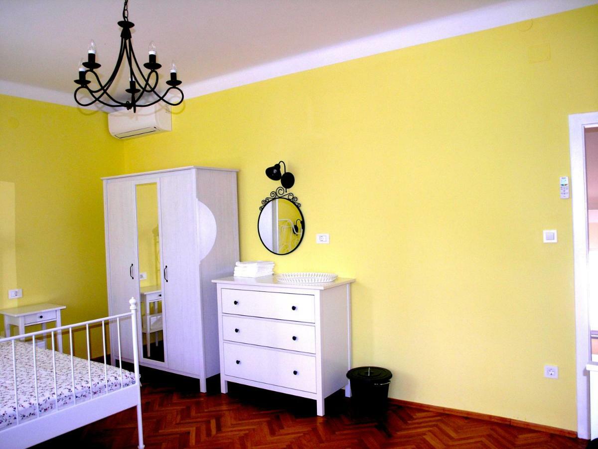 Holiday Home Lija Center Rab Town Exterior photo